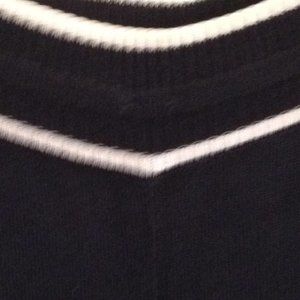 Escada 2 pc summer pantsuit PETITE  sz 8